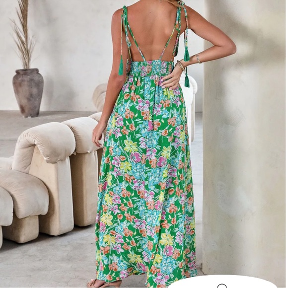 Maxi dress - Picture 2 of 4